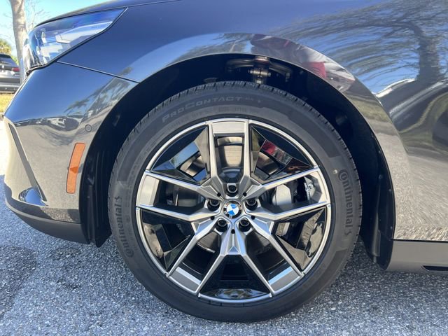 New 2026 BMW 530i w/ Premium Package image 32