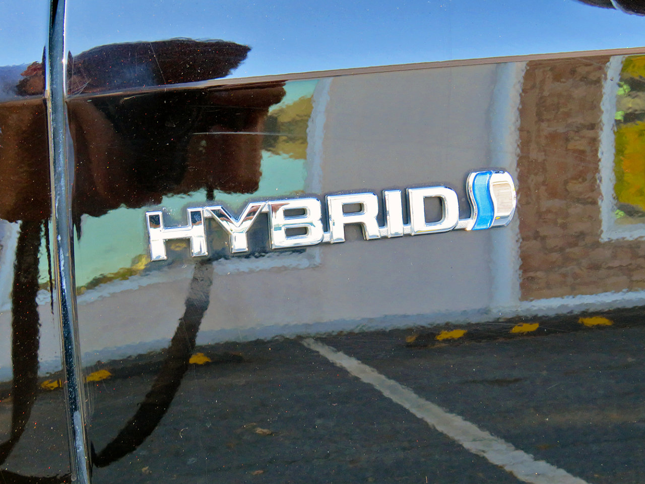 Used 2019 Toyota Avalon Limited image 38