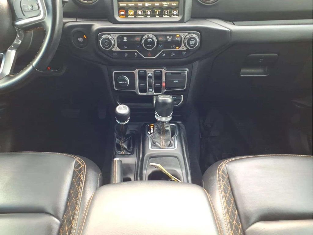 Used 2021 Jeep Wrangler Unlimited Sahara image 12