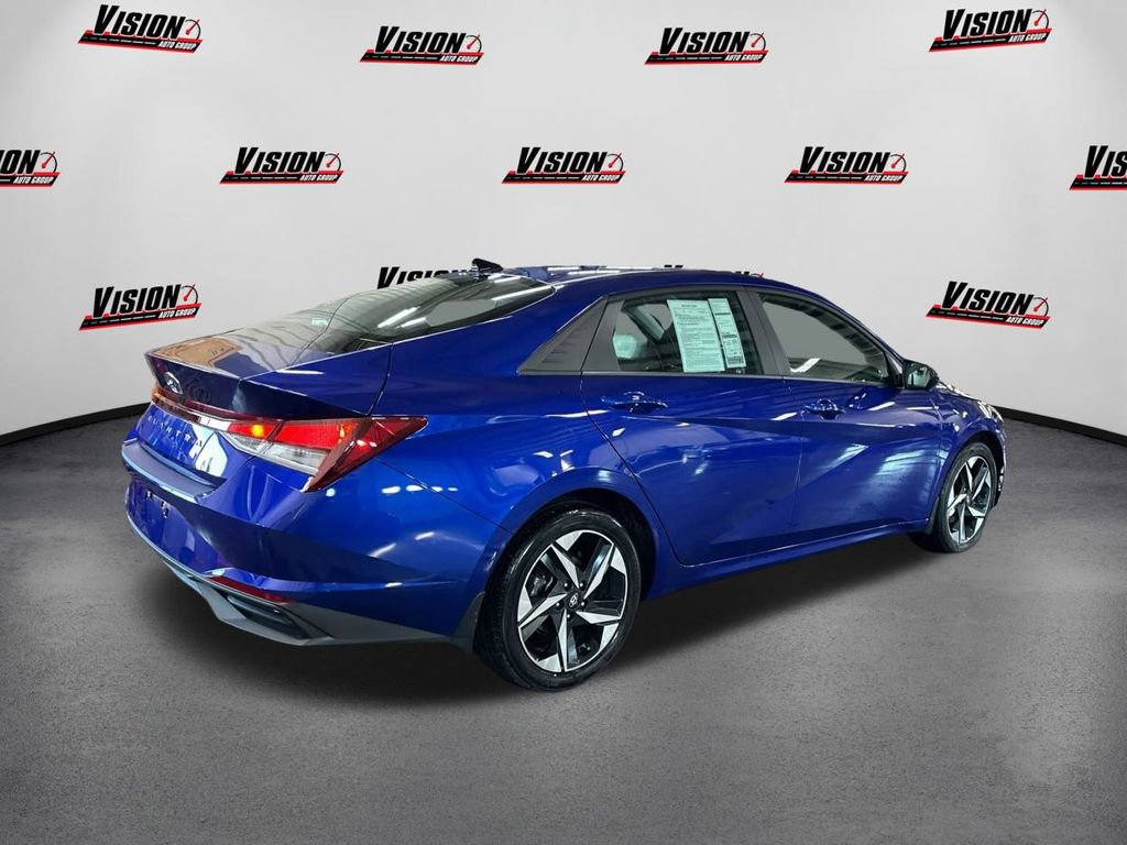 Used 2023 Hyundai Elantra SEL w/ Convenience Package image 5