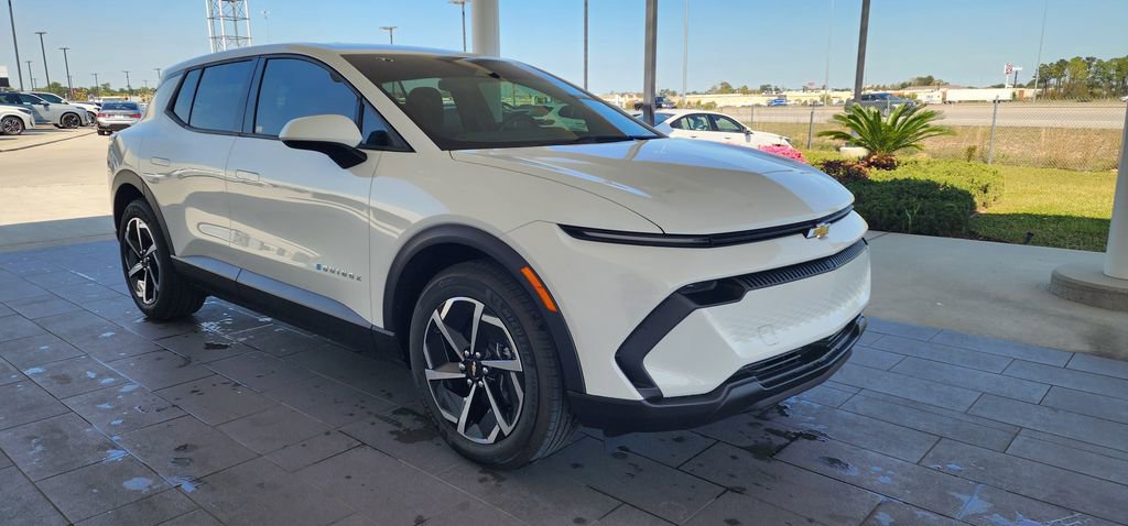 Used 2026 Chevrolet Equinox EV LT image 4
