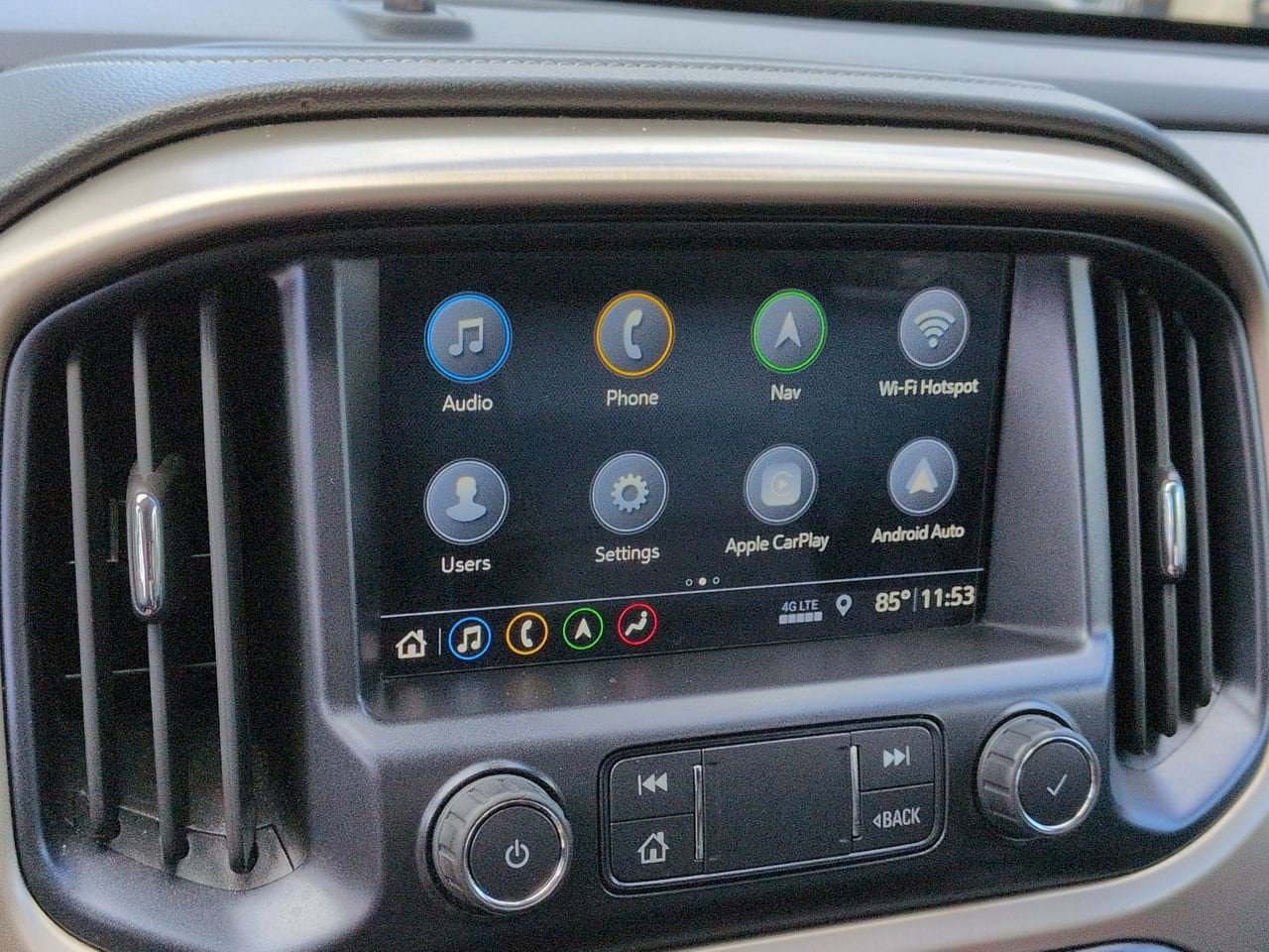 Used 2022 GMC Canyon Denali w/ Denali Black Edition Package AWD/4WD image 17