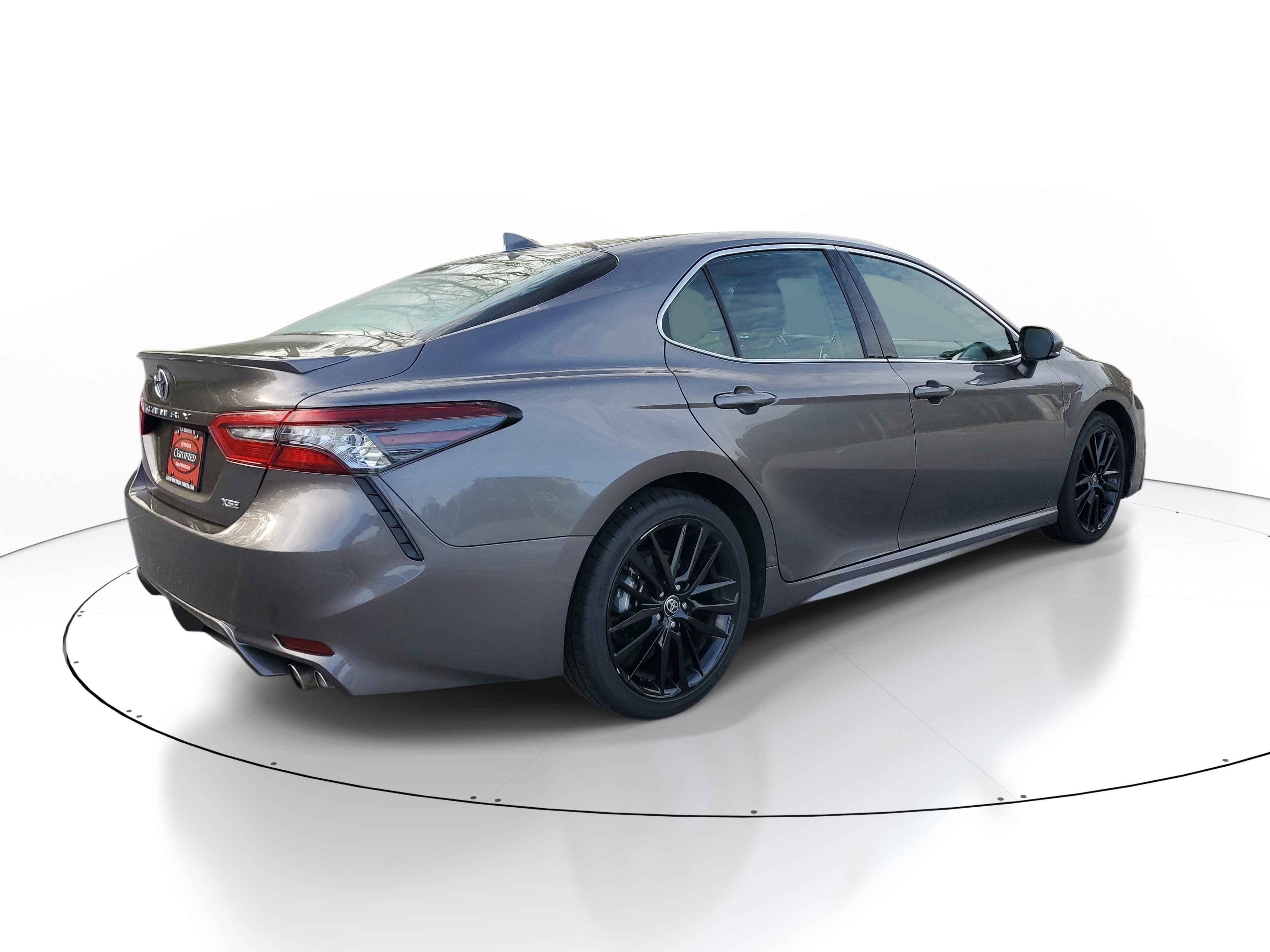 Used 2024 Toyota Camry XSE image 6