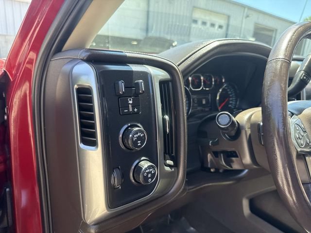 Used 2018 Chevrolet Silverado 1500 LTZ w/ LTZ Plus Package AWD/4WD image 24