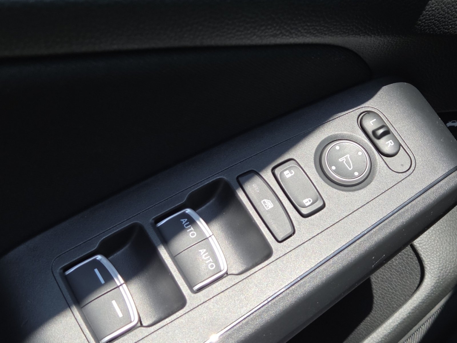 Used 2024 Honda Civic Sport image 25