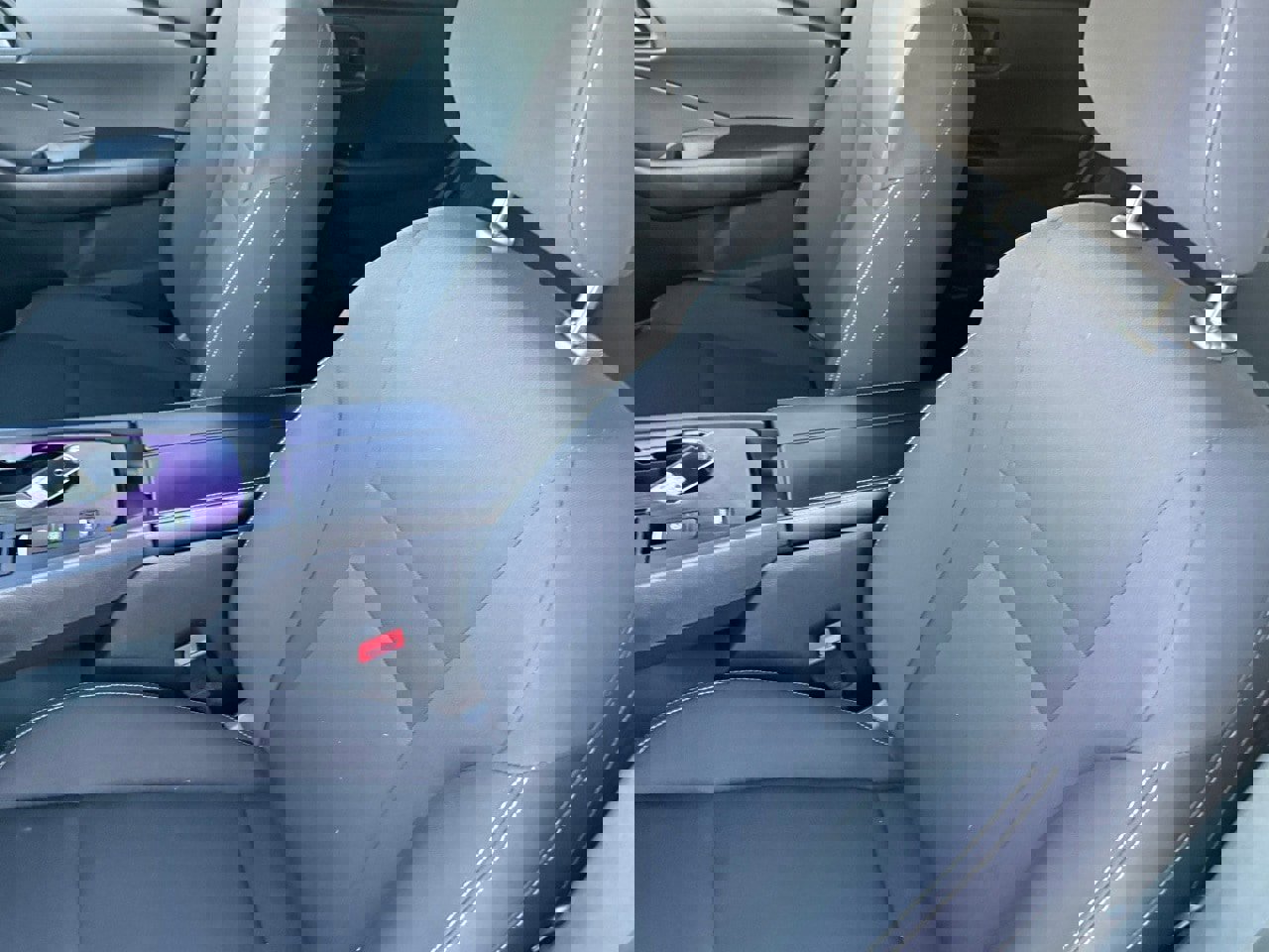 Certified 2025 Nissan Rogue S image 29