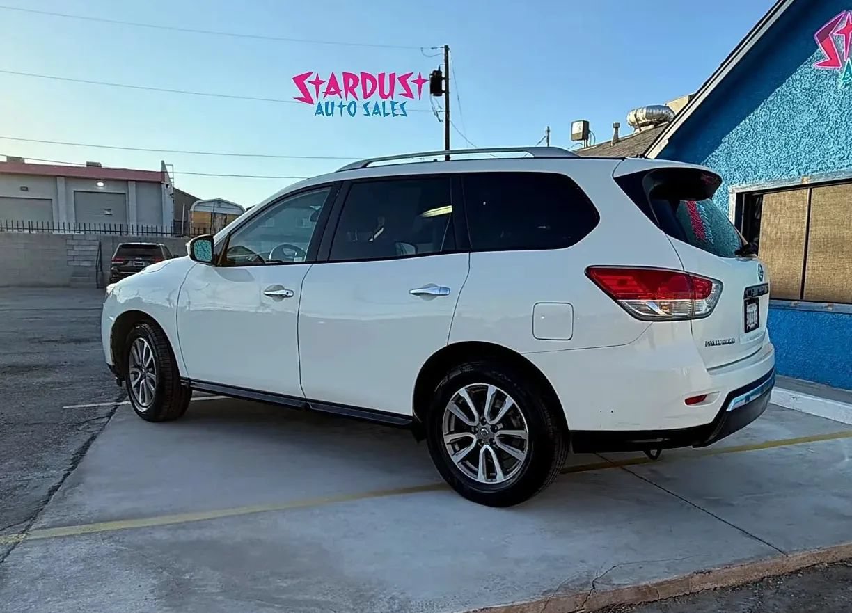 Used 2016 Nissan Pathfinder S FWD image 3