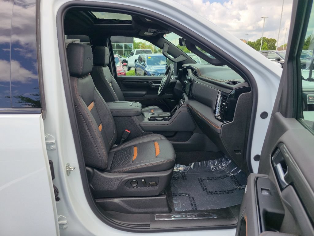 Certified 2026 GMC Sierra 2500 AT4 w/ AT4 Premium Plus Package AWD/4WD image 29