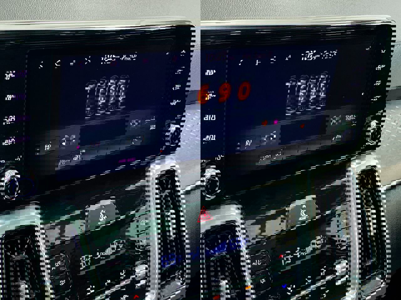 Certified 2022 Kia Sorento SX image 27