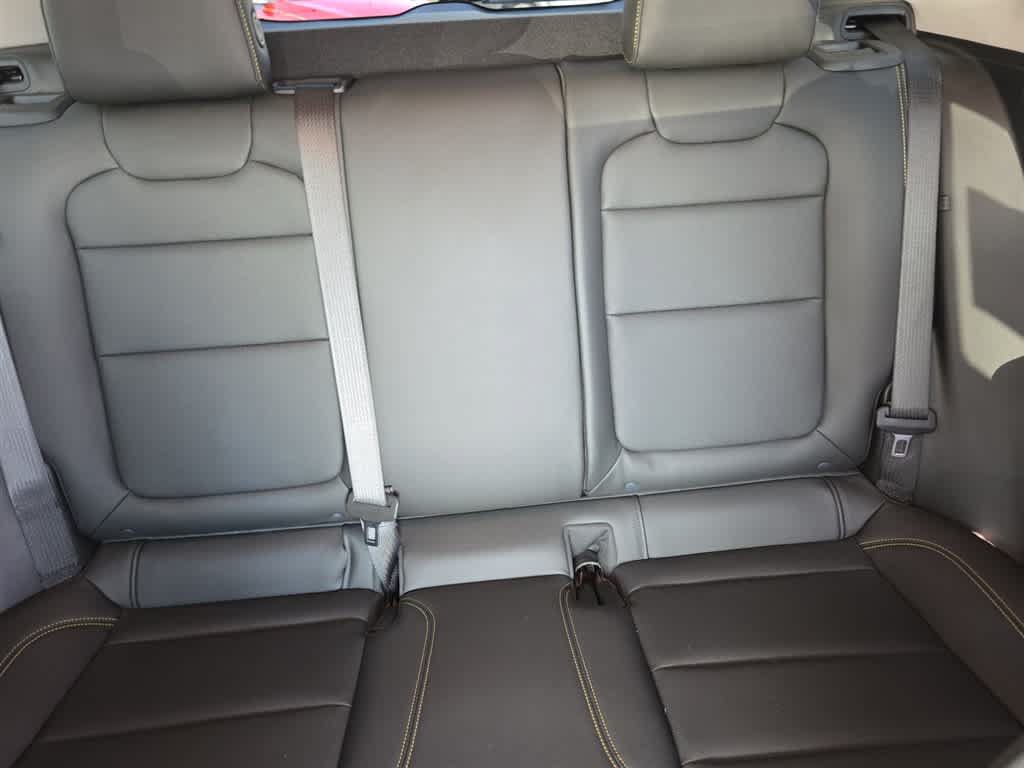 Used 2024 Chevrolet Trax ACTIV w/ Sunroof Package FWD image 14