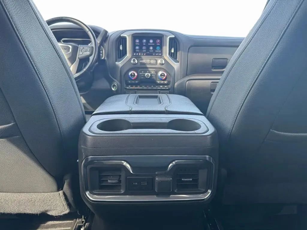 Used 2022 GMC Sierra 3500 Denali w/ Denali Black Diamond Edition image 22