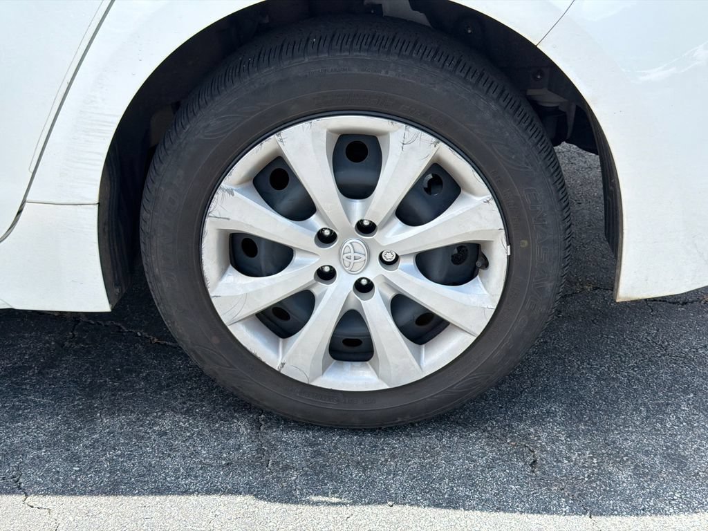 Used 2023 Toyota Corolla LE FWD image 21
