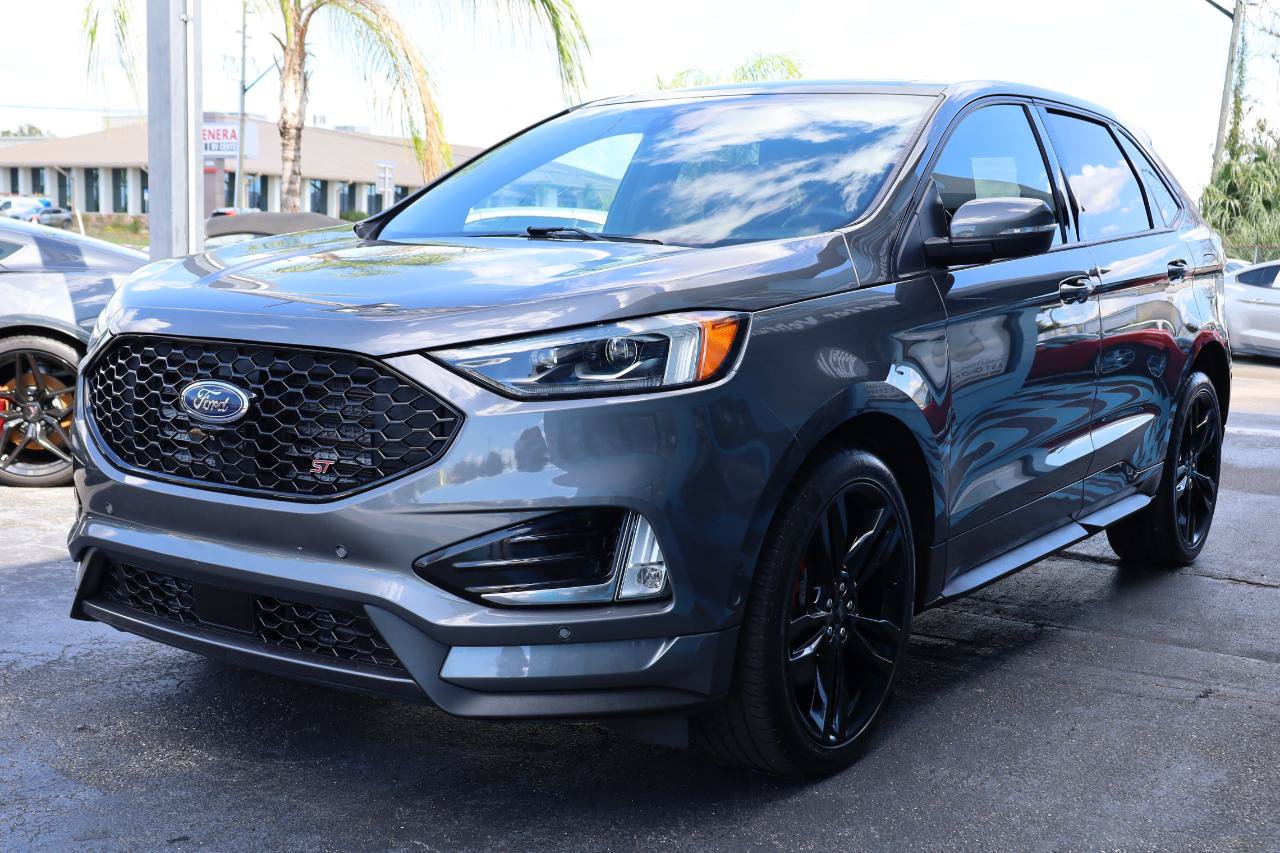 Used 2022 Ford Edge ST w/ Equipment Group 401A AWD/4WD image 2