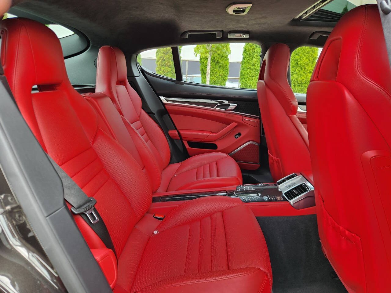 Used 2014 Porsche Panamera AWD/4WD image 9