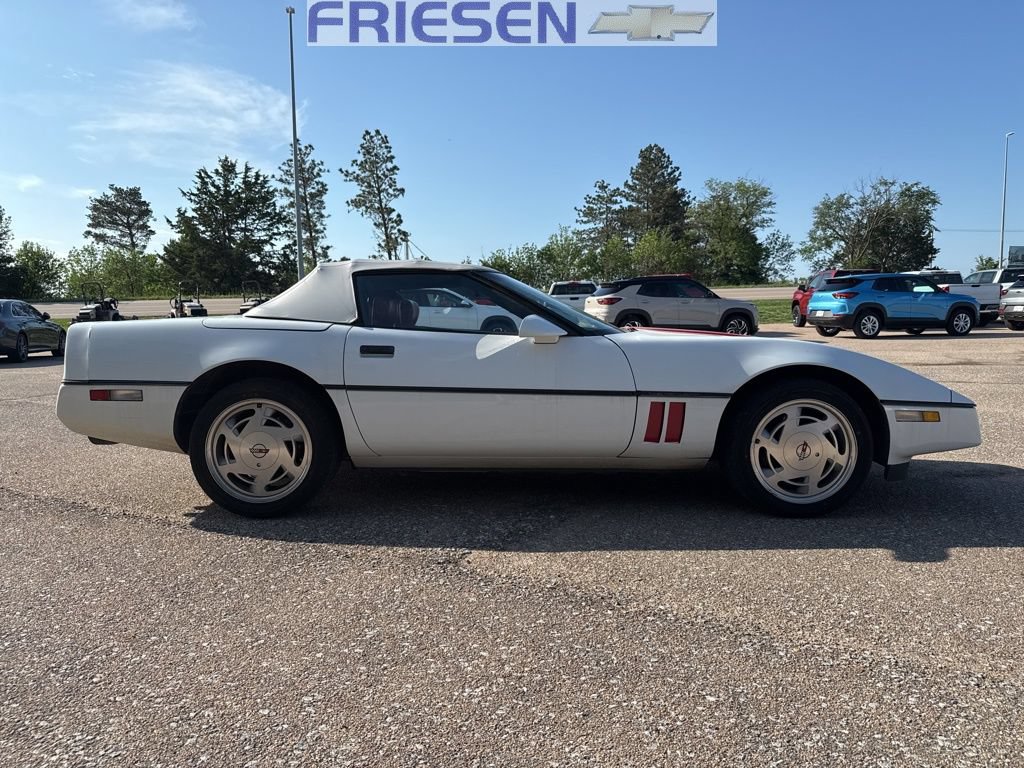 Used 1989 Chevrolet Corvette Convertible RWD image 4