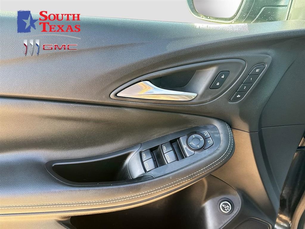 Used 2023 Buick Encore GX Essence w/ Experience Buick Package image 1