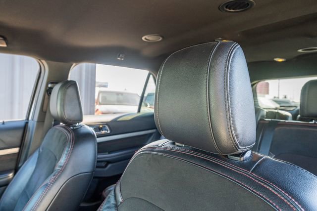 Used 2018 Ford Explorer XLT w/ Equipment Group 202A image 19