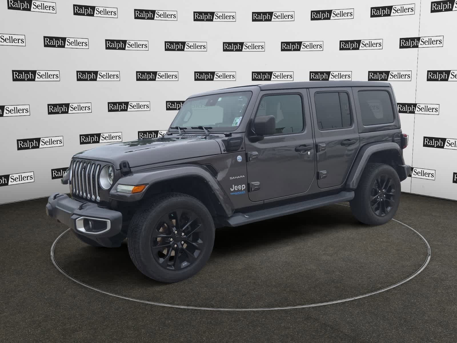 Used 2021 Jeep Wrangler Unlimited Sahara w/ Cold Weather Group AWD/4WD image 2