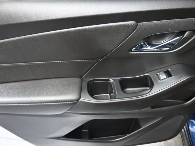 Used 2023 Chevrolet Traverse LT image 19