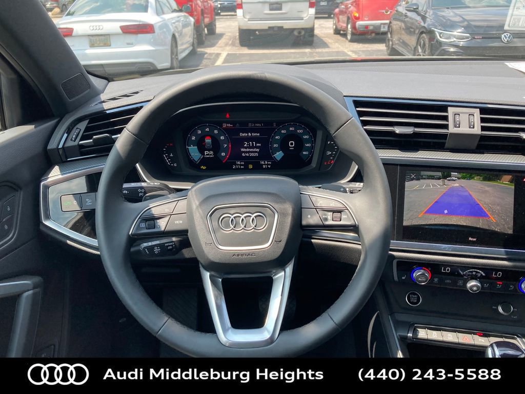 Certified 2025 Audi Q3 2.0T Premium w/ Convenience Package image 35