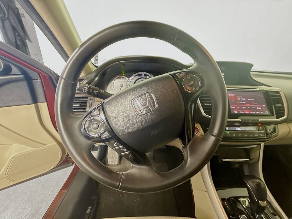 Used 2017 Honda Accord EX-L image 6