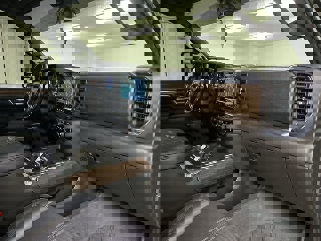 Certified 2024 Chevrolet Silverado 2500 High Country image 29