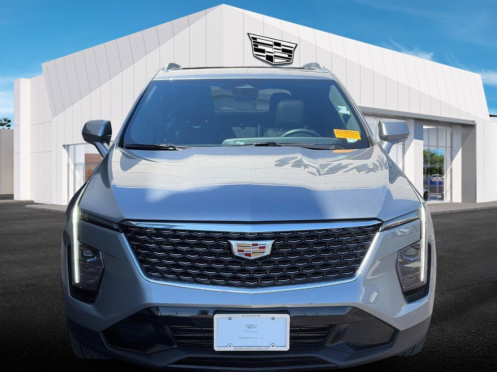 Certified 2024 Cadillac XT4 Premium Luxury AWD/4WD image 2