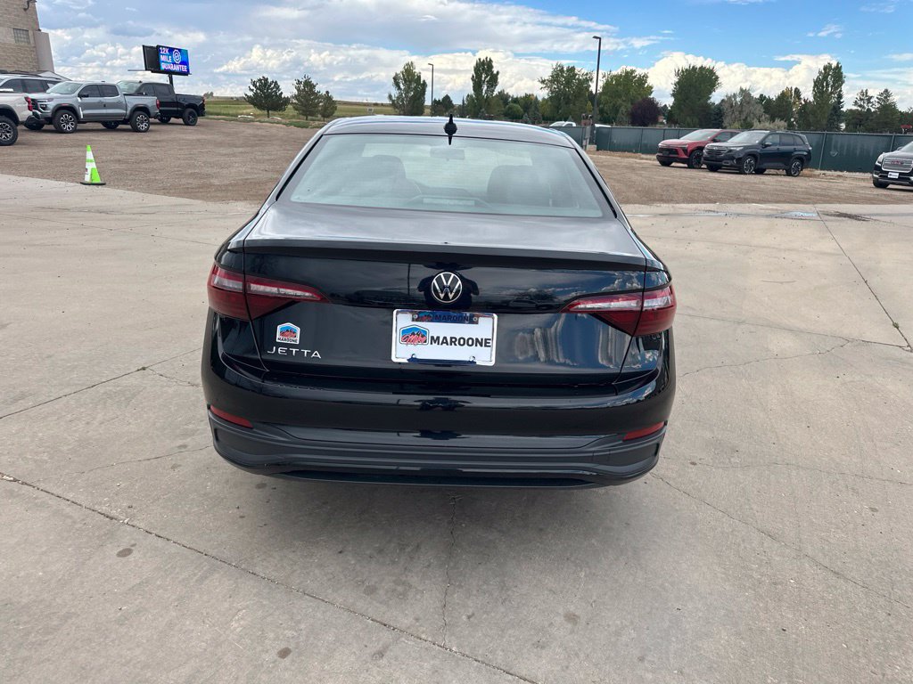 Used 2022 Volkswagen Jetta Sport FWD image 34