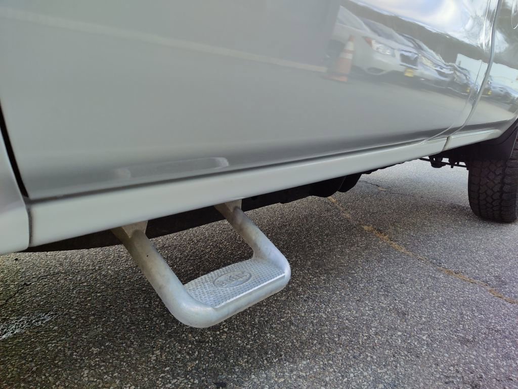 Used 2017 GMC Sierra 3500 2WD Regular Cab image 23