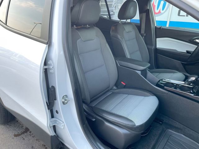 Certified 2024 Chevrolet Trax LT w/ Driver Confidence Package image 26