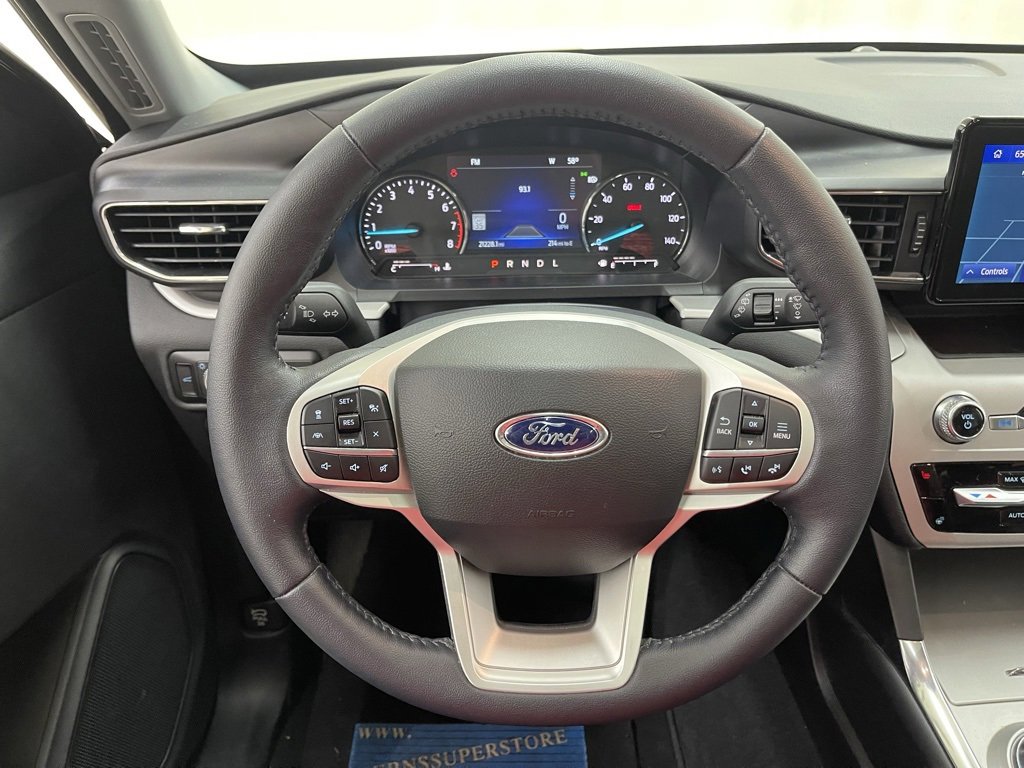 Used 2023 Ford Explorer XLT w/ Equipment Group 202A image 27