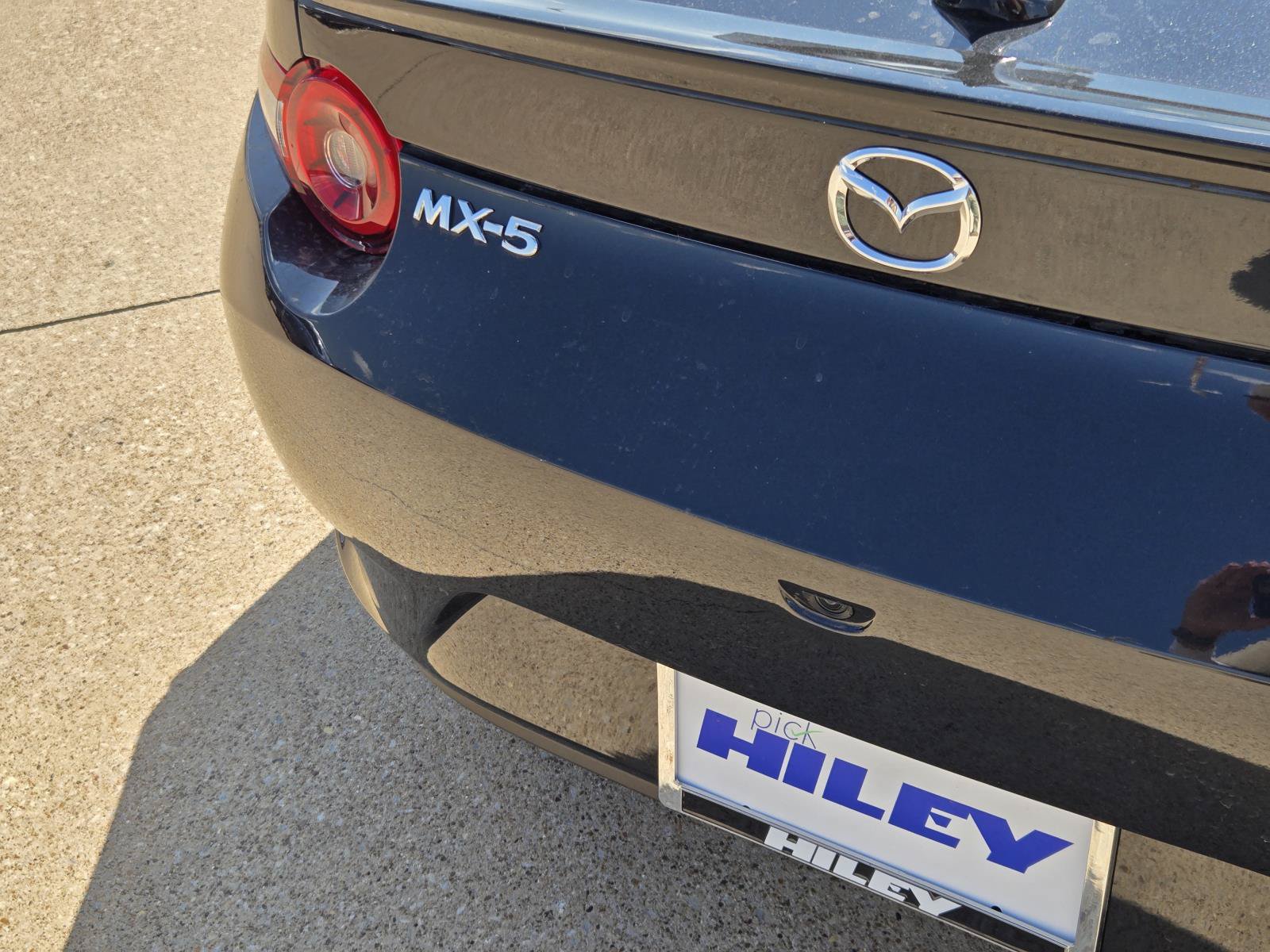 New 2026 MAZDA MX-5 Miata Club w/ Interior Package RWD image 5