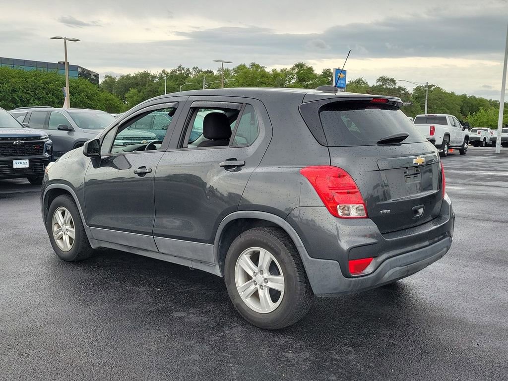 Used 2020 Chevrolet Trax LS FWD image 4