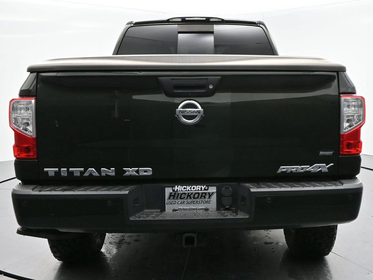 Used 2019 Nissan Titan PRO-4X w/ Pro-4x Convenience Package AWD/4WD image 6