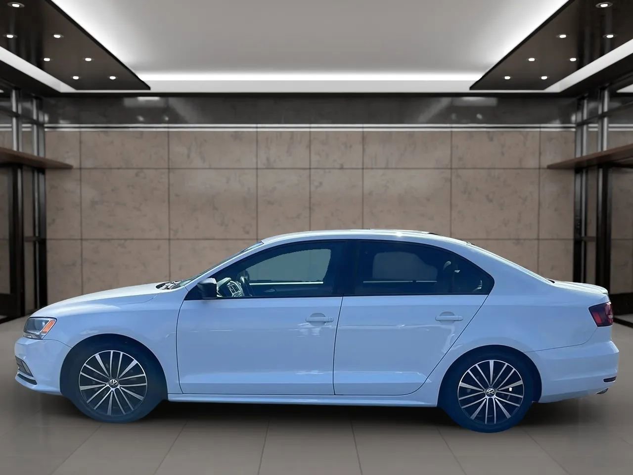 Used 2016 Volkswagen Jetta Sport image 2