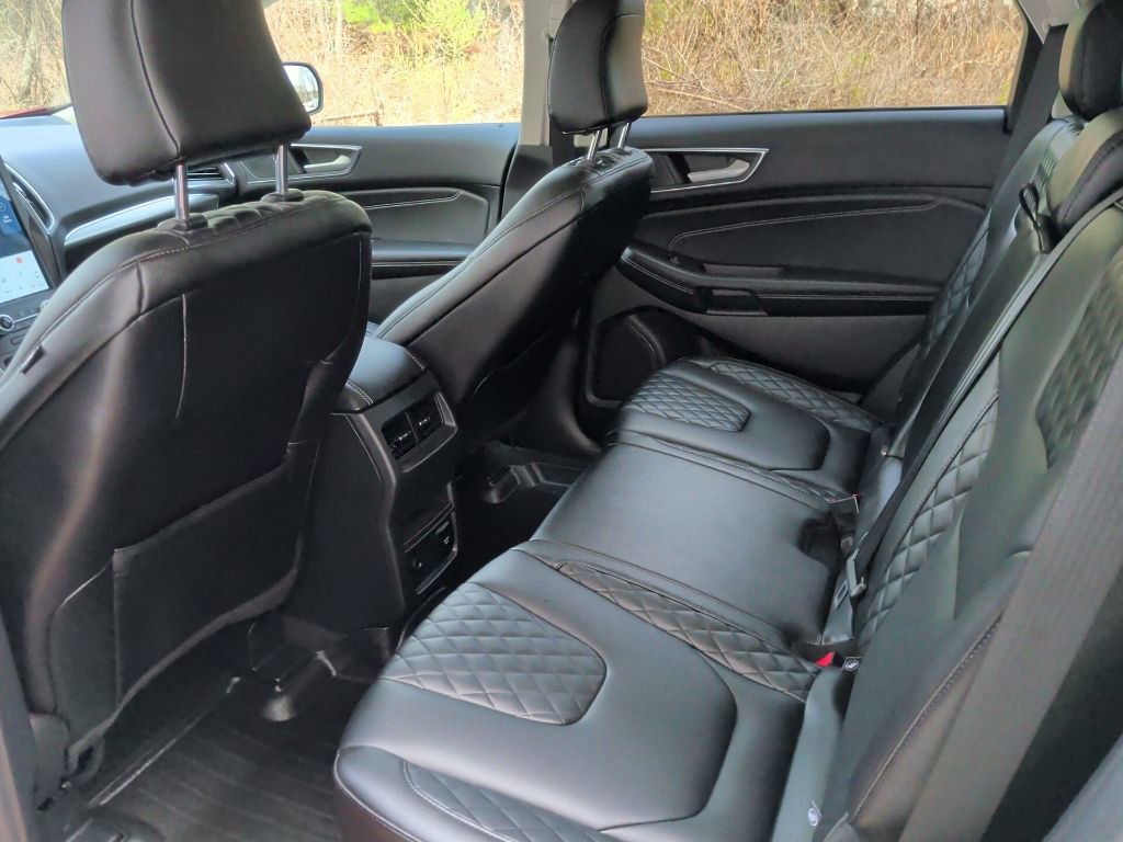 Certified 2024 Ford Edge Titanium AWD/4WD image 10