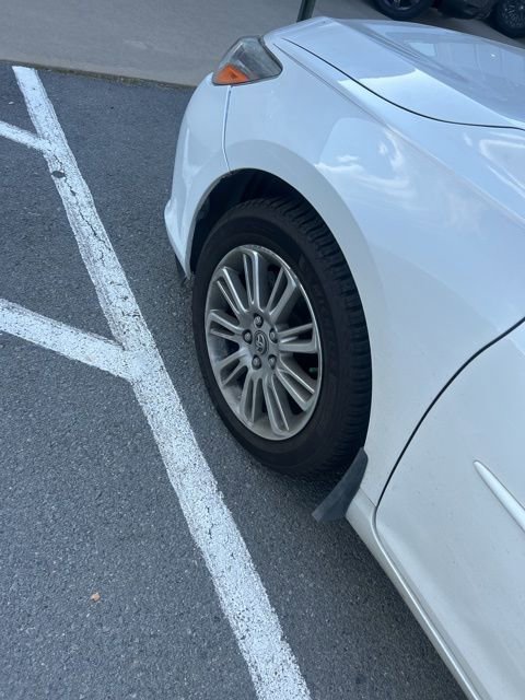 Used 2016 Toyota Camry XLE w/ Moonroof Package image 8