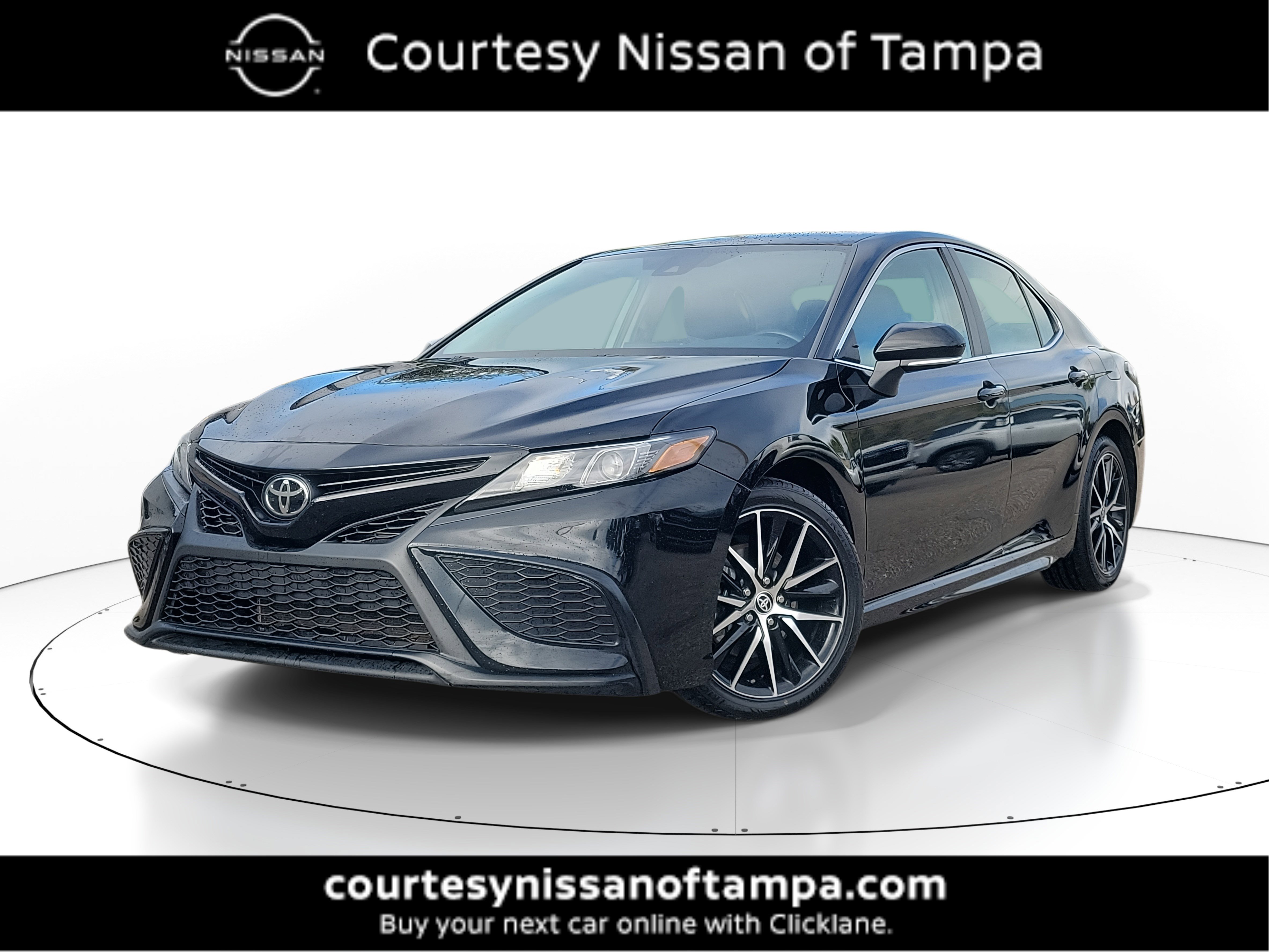 Used 2023 Toyota Camry SE