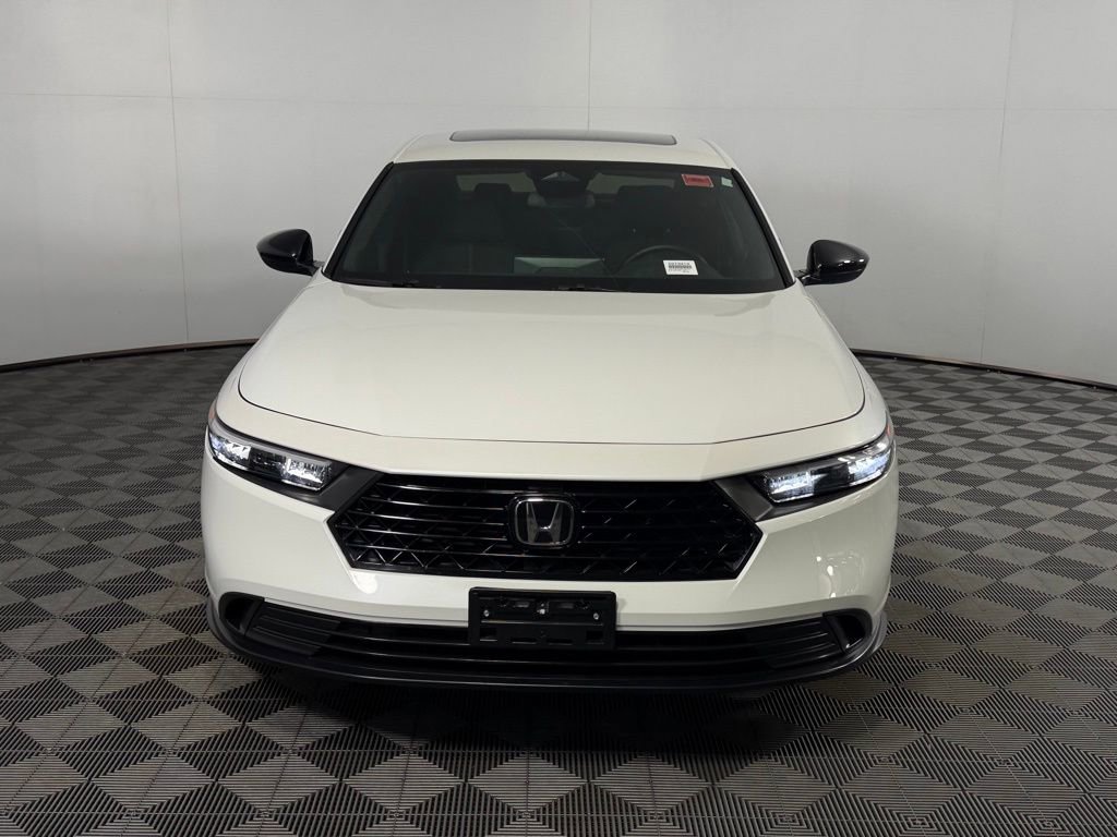 Used 2025 Honda Accord Sport image 10