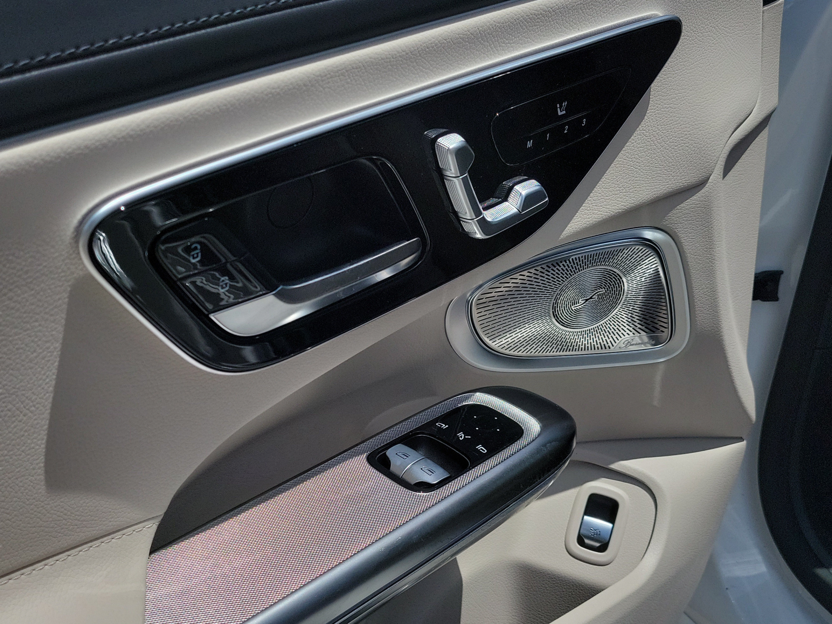 New 2026 Mercedes-Benz CLE 300 4MATIC Coupe image 8