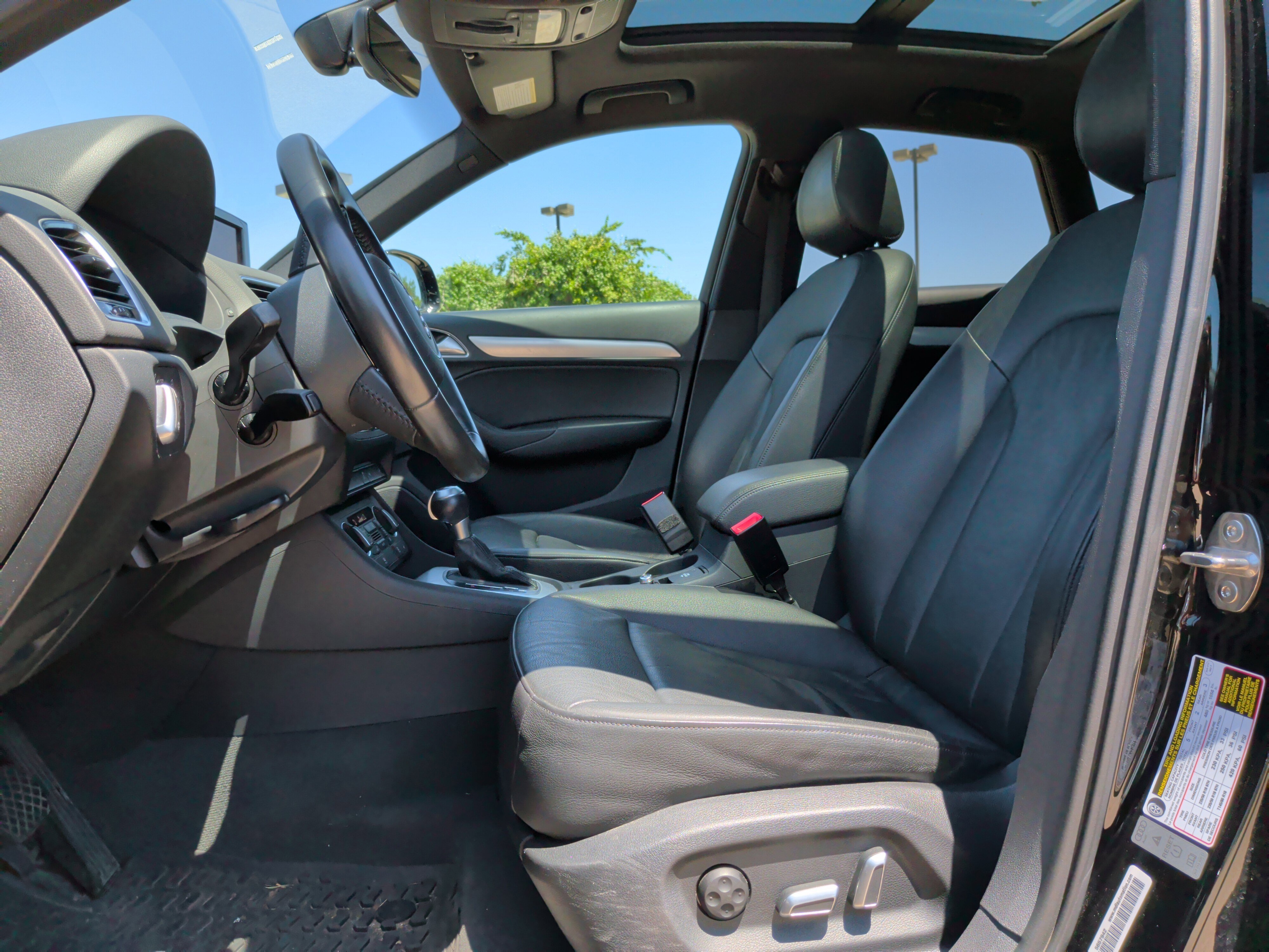 Used 2018 Audi Q3 2.0T Premium AWD/4WD image 14