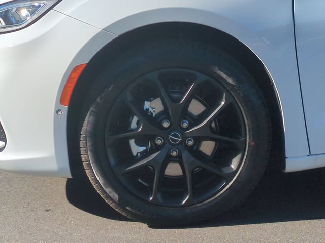 New 2026 Chrysler Pacifica Select w/ S Appearance Package FWD image 19