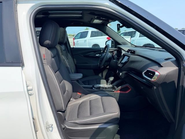 Used 2023 Chevrolet TrailBlazer RS w/ Sun and Liftgate Package AWD/4WD image 10