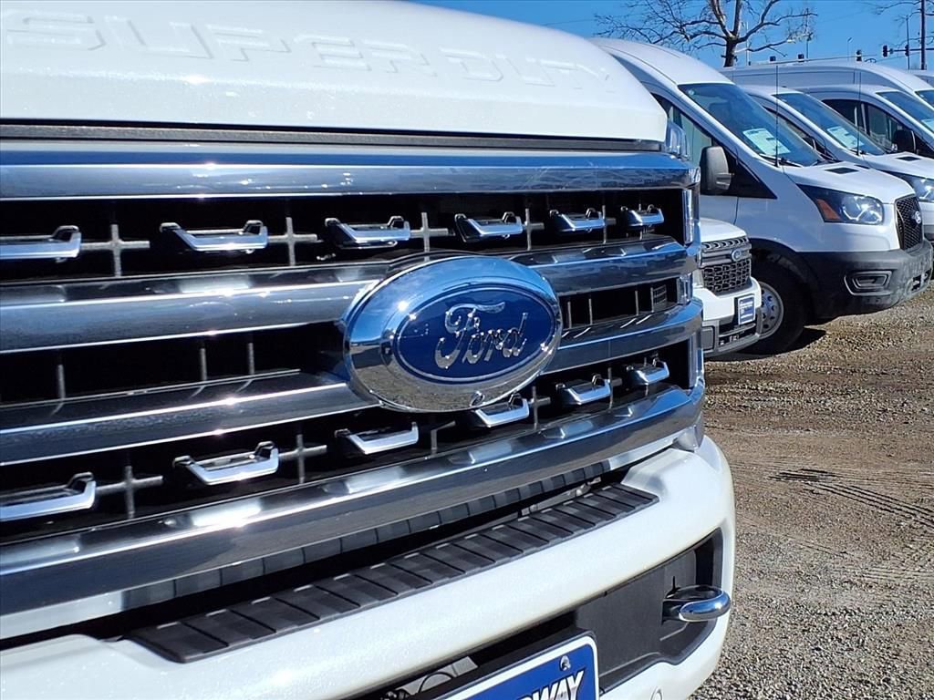 Used 2024 Ford F250 Platinum image 27