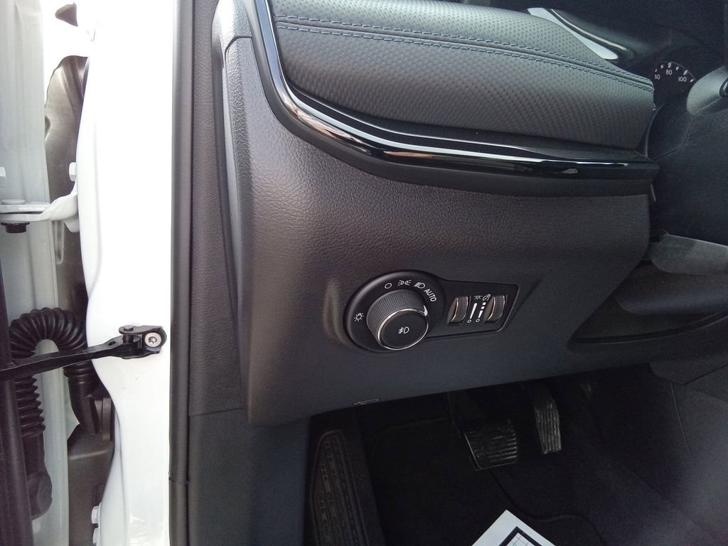 New 2026 Jeep Compass Latitude image 14