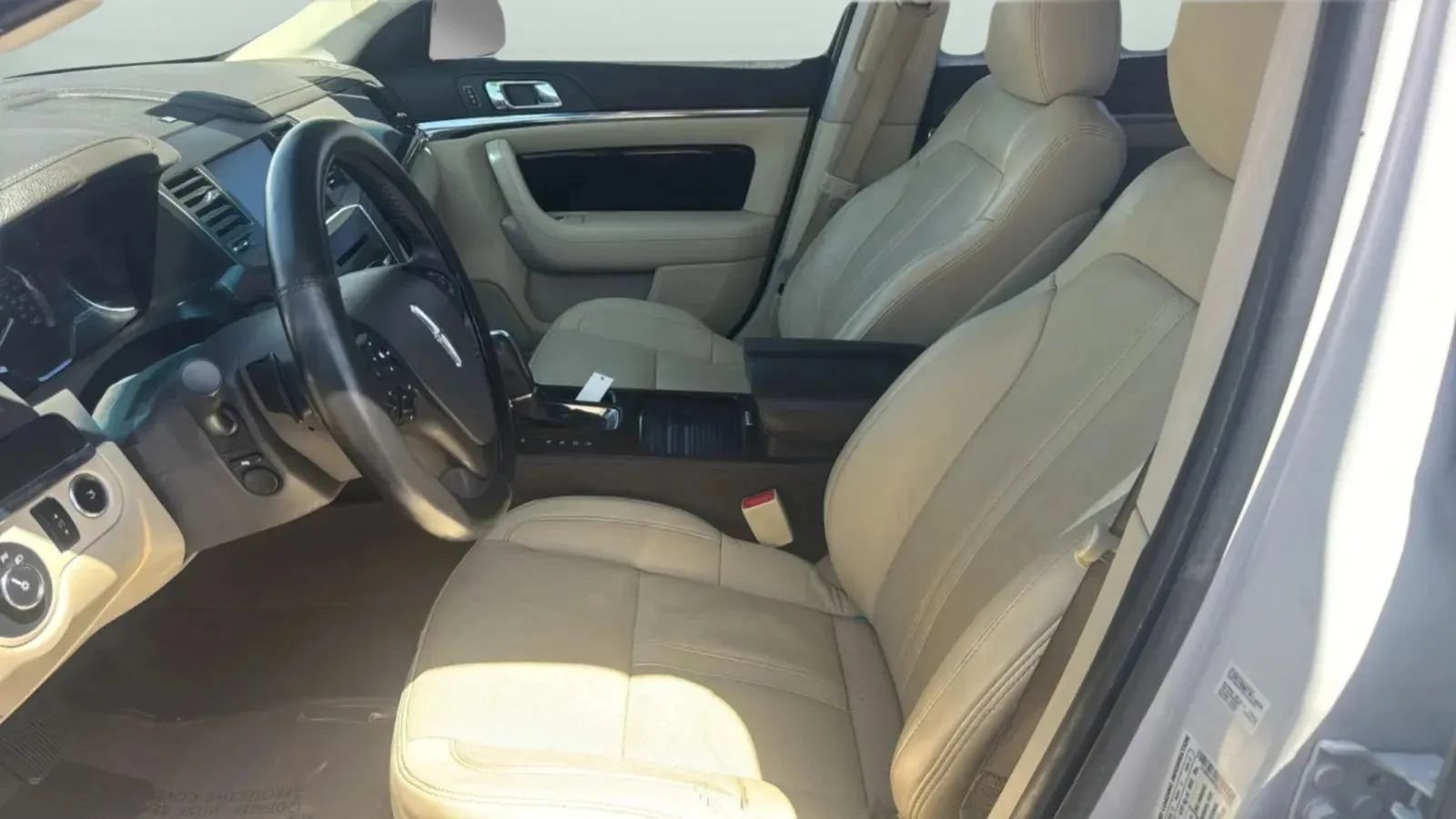 Used 2014 Lincoln MKS w/ Equipment Group 101A FWD image 11