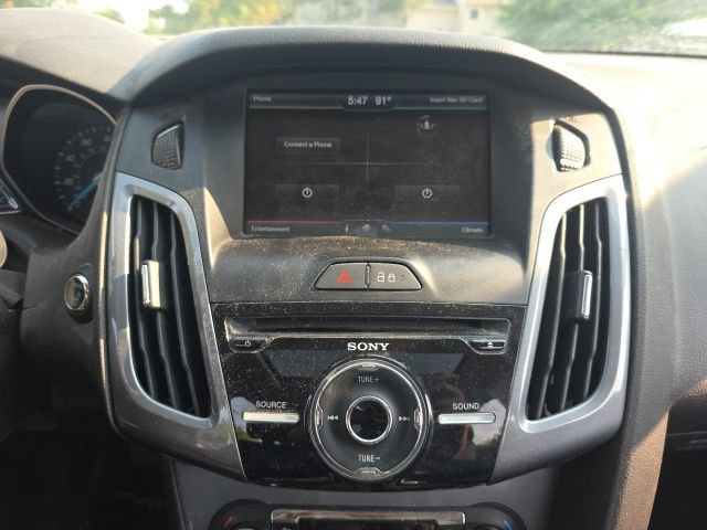 Used 2014 Ford Focus Titanium FWD image 15