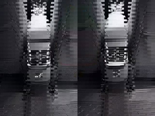 Used 2025 Subaru Outback Premium image 22