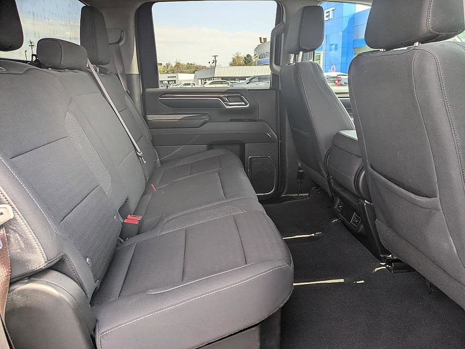 Used 2024 Chevrolet Silverado 2500 LT AWD/4WD image 34