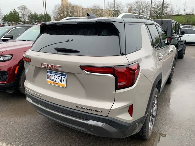 Used 2025 GMC Terrain Elevation w/ Elevation Premium Package image 6